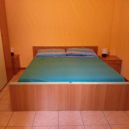 Lovere Lake Apartment Екстер'єр фото